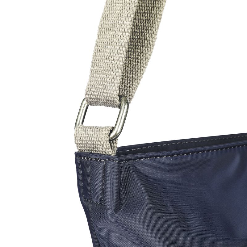 Roka Shoulderbag Kennington B marin