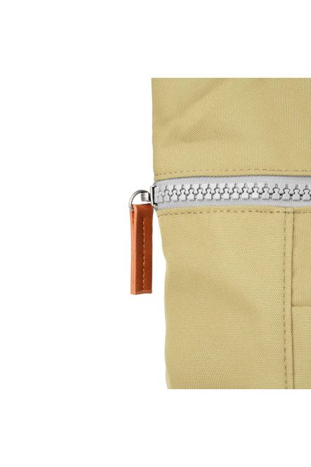 Huvudbild Roka Ryggsäck Finchley A large khaki